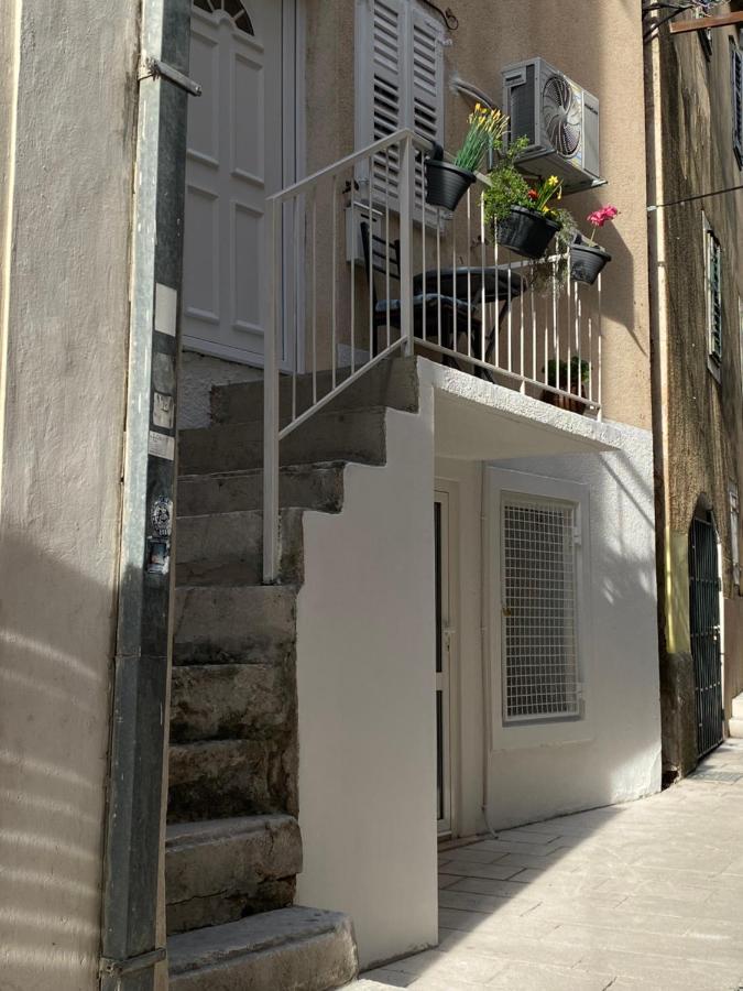 Apartments Calla Makarska Bagian luar foto