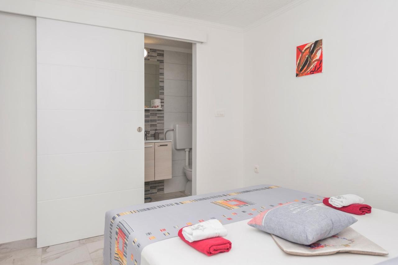 Apartments Calla Makarska Bagian luar foto