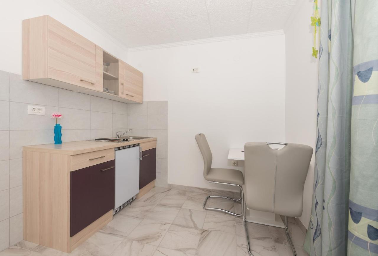 Apartments Calla Makarska Bagian luar foto