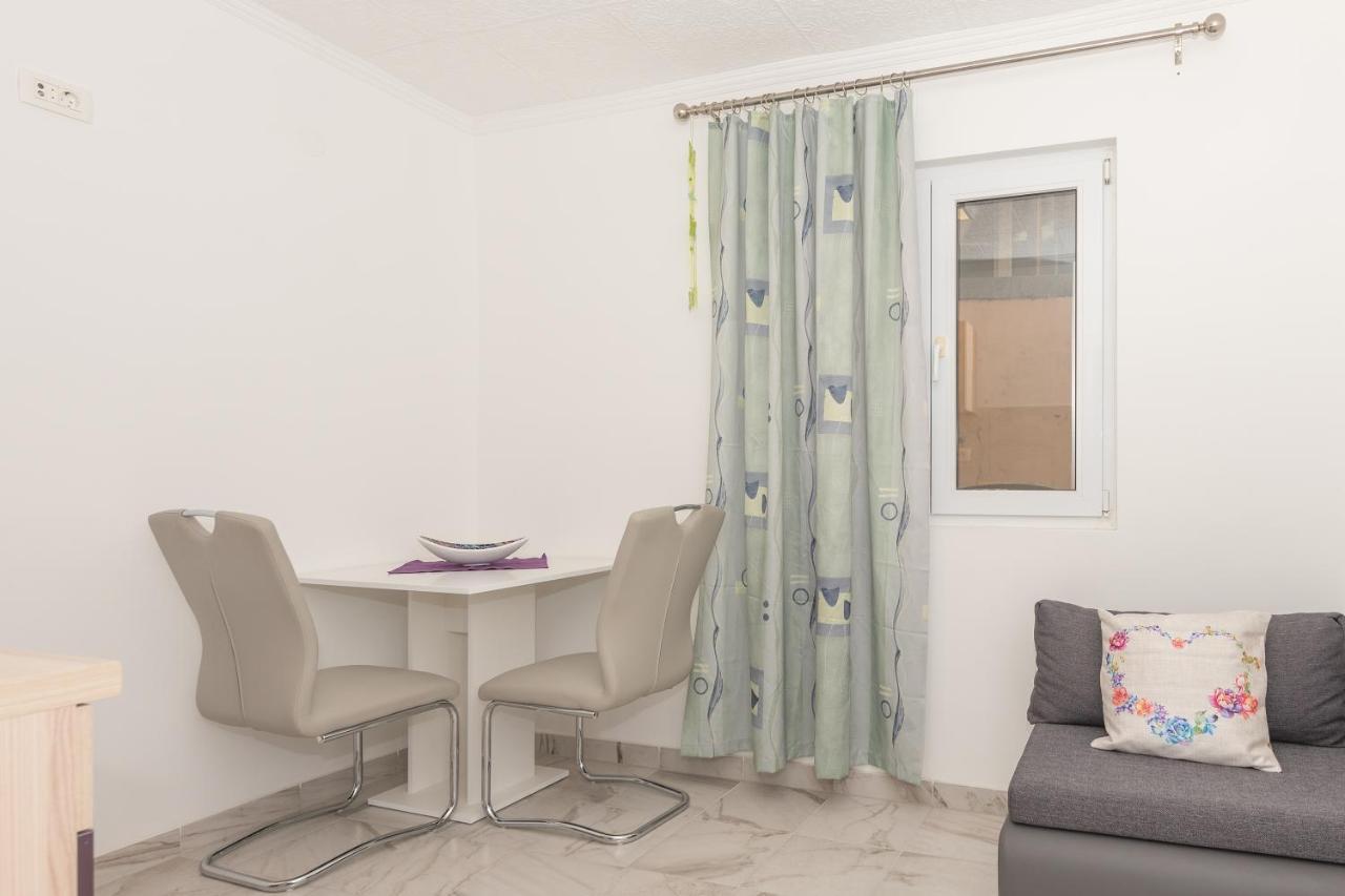 Apartments Calla Makarska Bagian luar foto