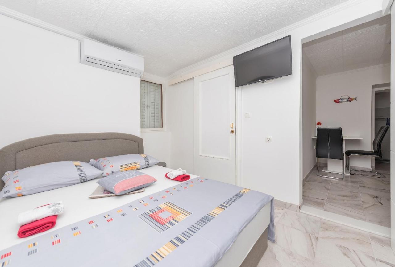 Apartments Calla Makarska Bagian luar foto